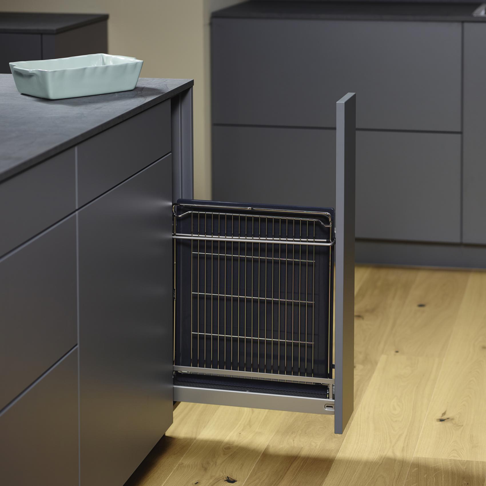 Bänkskåpsutdrag Theofils Kesseböhmer Base No.15 Arena Classic Bakplåt 481 mm Grå/Silver