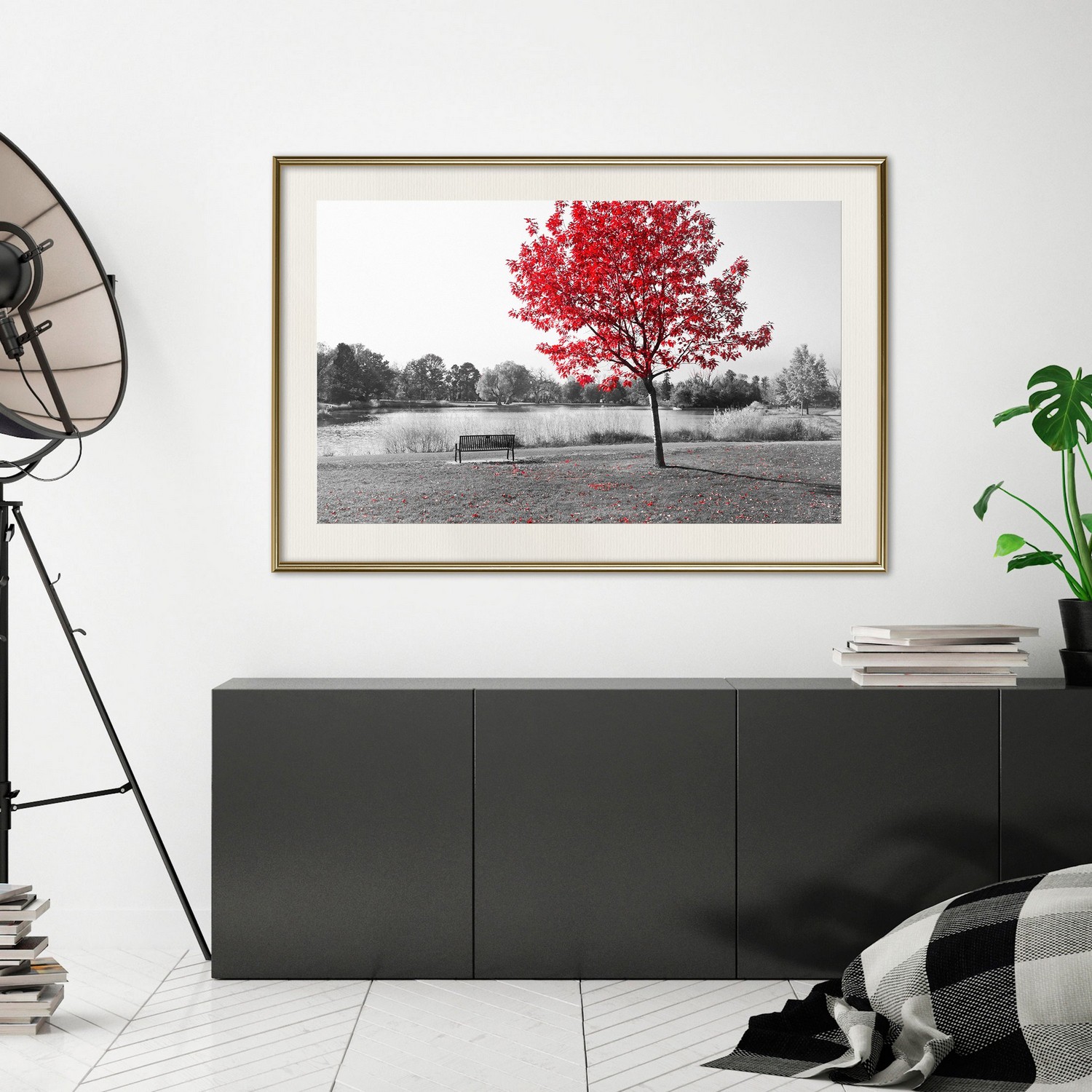 Affisch - Red Tree [Poster] 60x40 Guld ram med passepartout, 60x40 cm