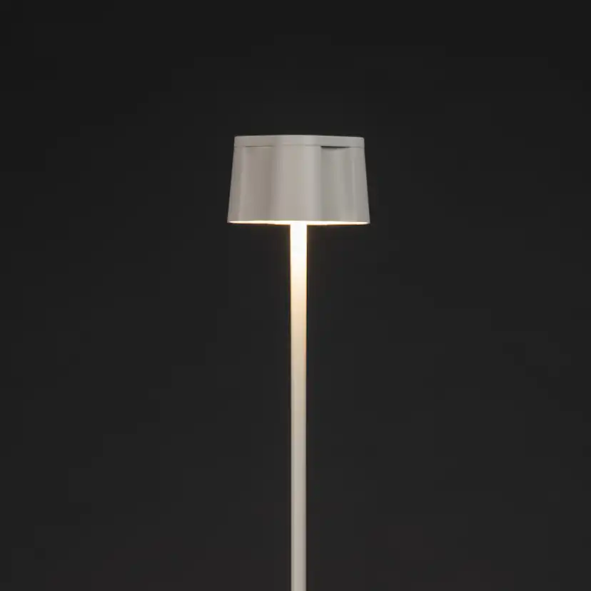 Golvlampa Gnosjö Konstsmide Nice USB