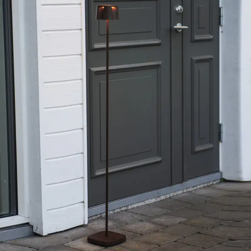 Golvlampa Gnosjö Konstsmide Nice USB