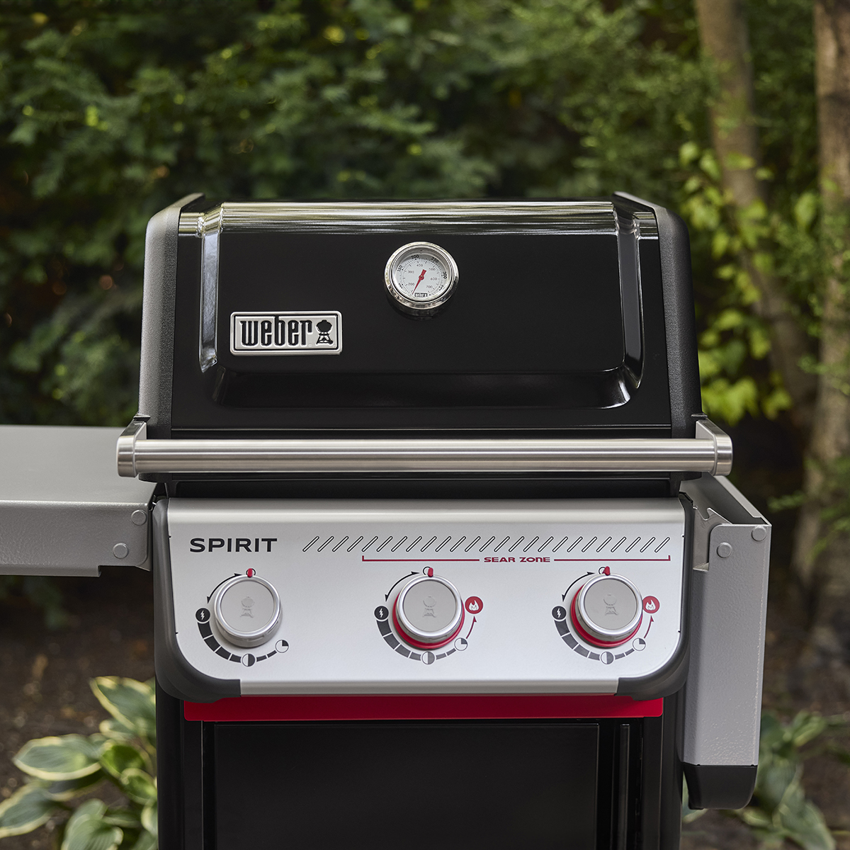 Gasolgrill Weber Spirit E-325 med 3 Brännare & Sear Zone