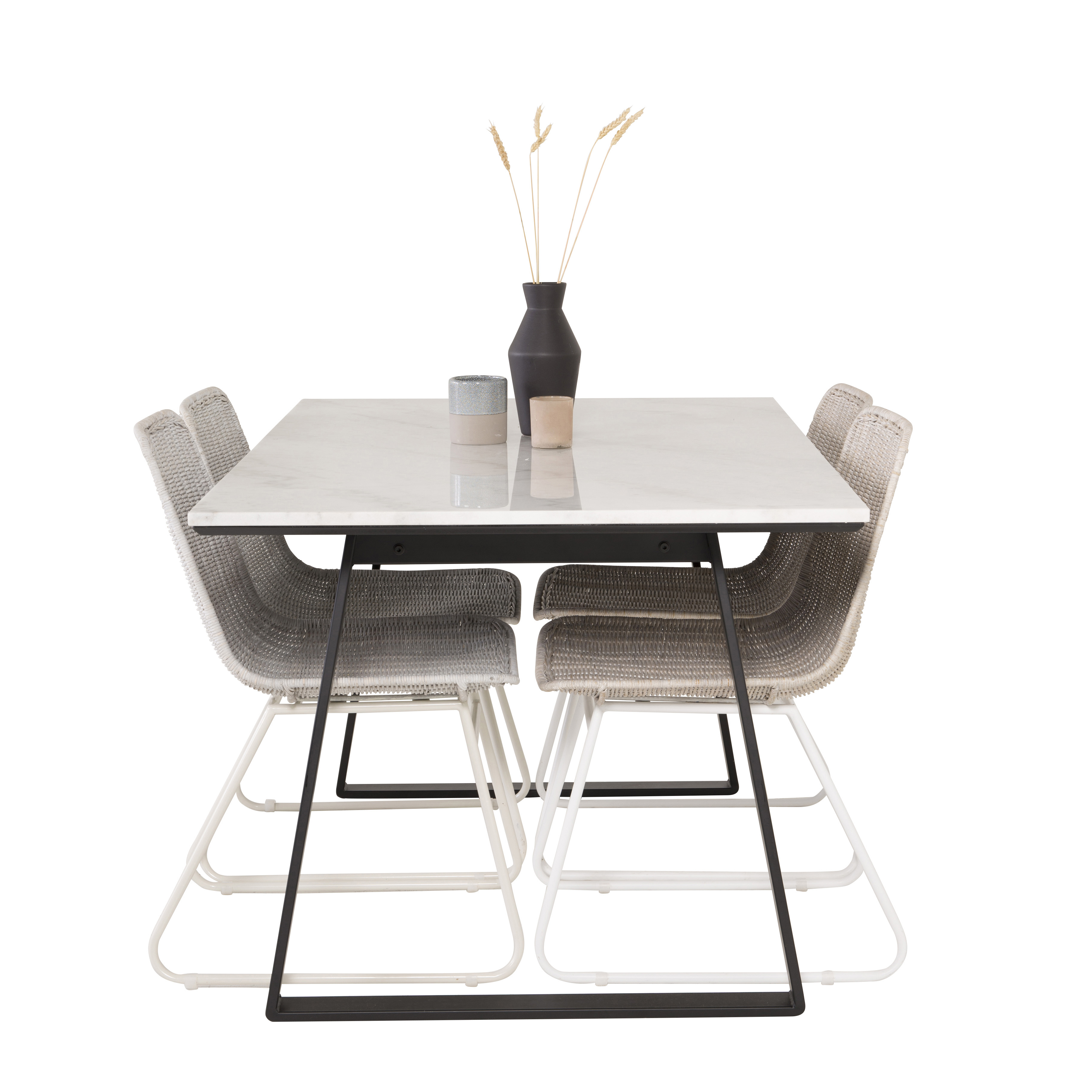 Matgrupp Venture Home Estelle 140 med 4 Cornelia Stolar