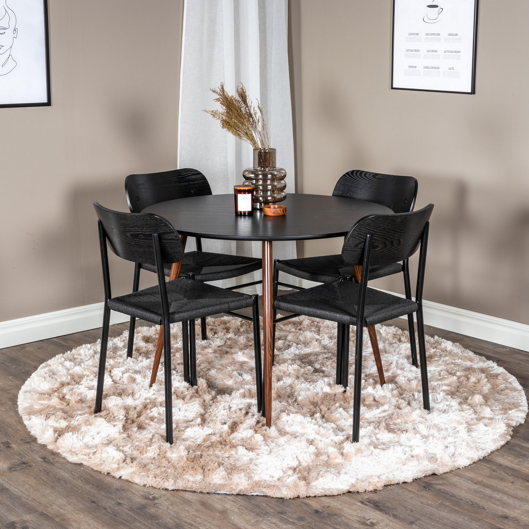 Matgrupp Venture Home Plaza med 4st Polly Stolar