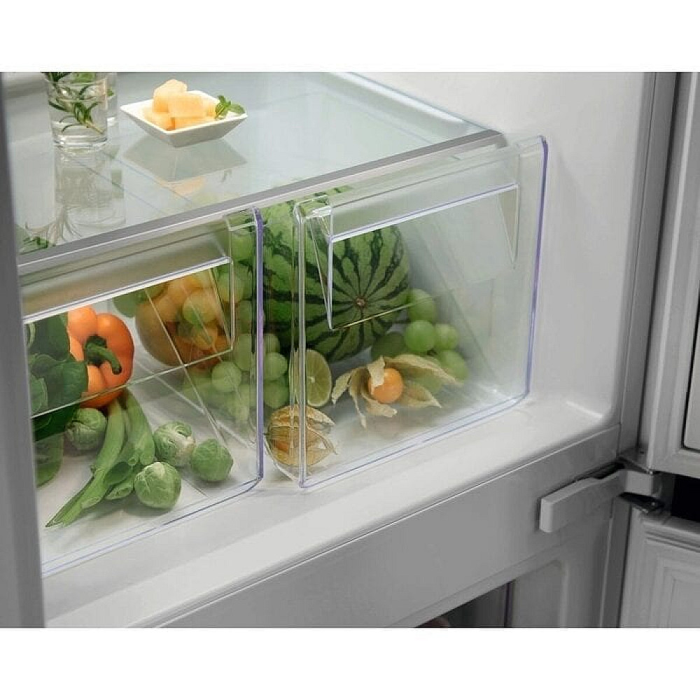 Kombinerad Kyl/Frys Electrolux Serie 700 ENA7NE18S Integrerad