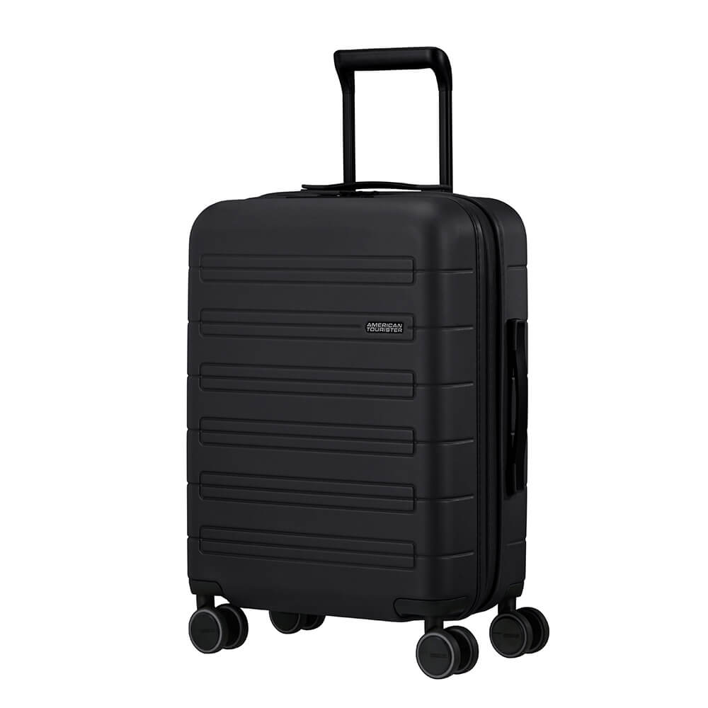 Kabinväska American Tourister Nova Stream Spinner 55/20 Expand