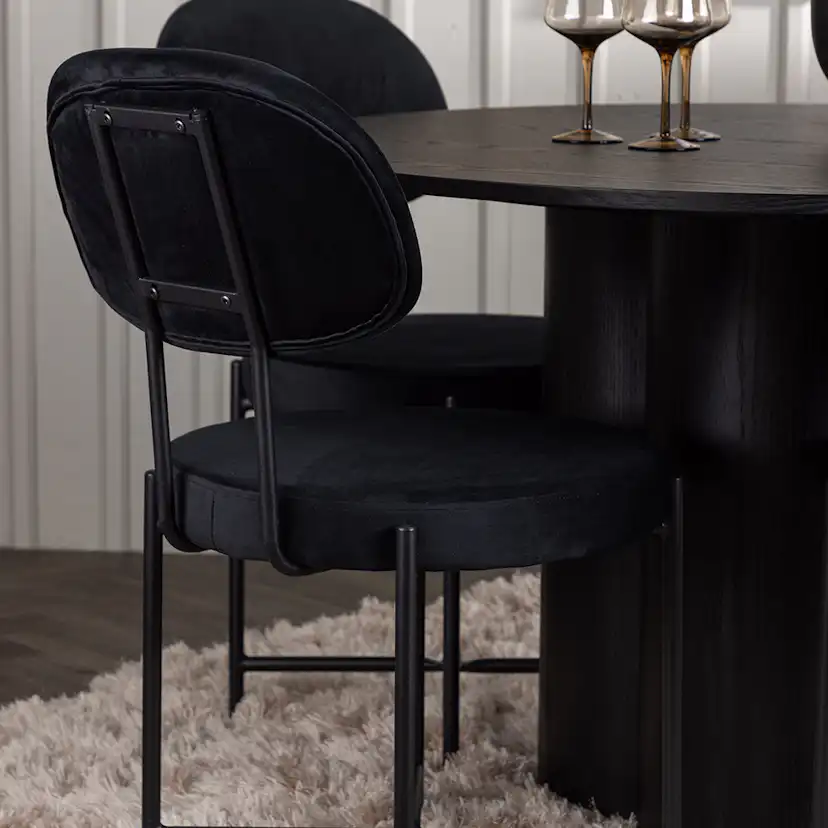 Matgrupp Venture Home Olivia Ø110 cm med 4 st Stella stolar