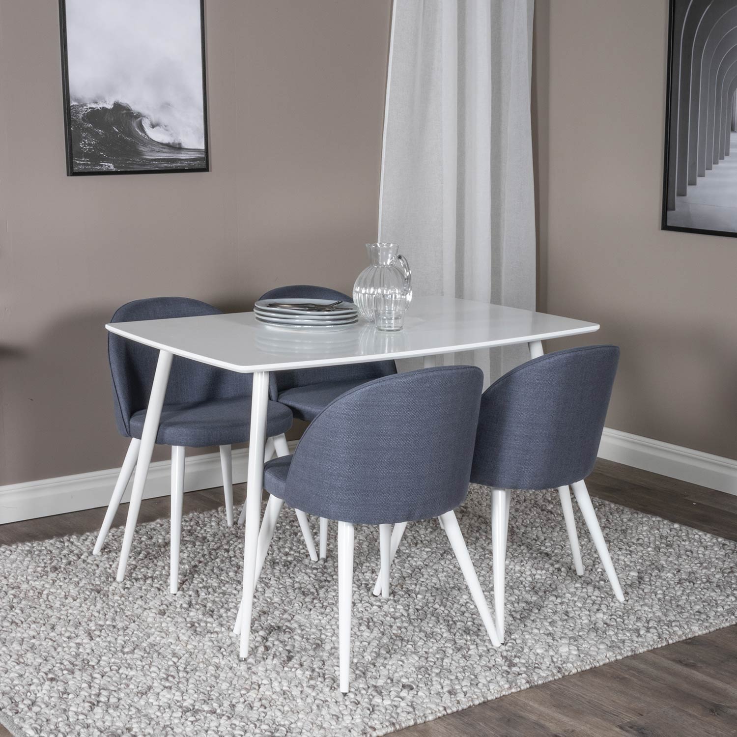 Matgrupp Venture Home Pobbie med 4 Valentina Stolar Polyestertyg