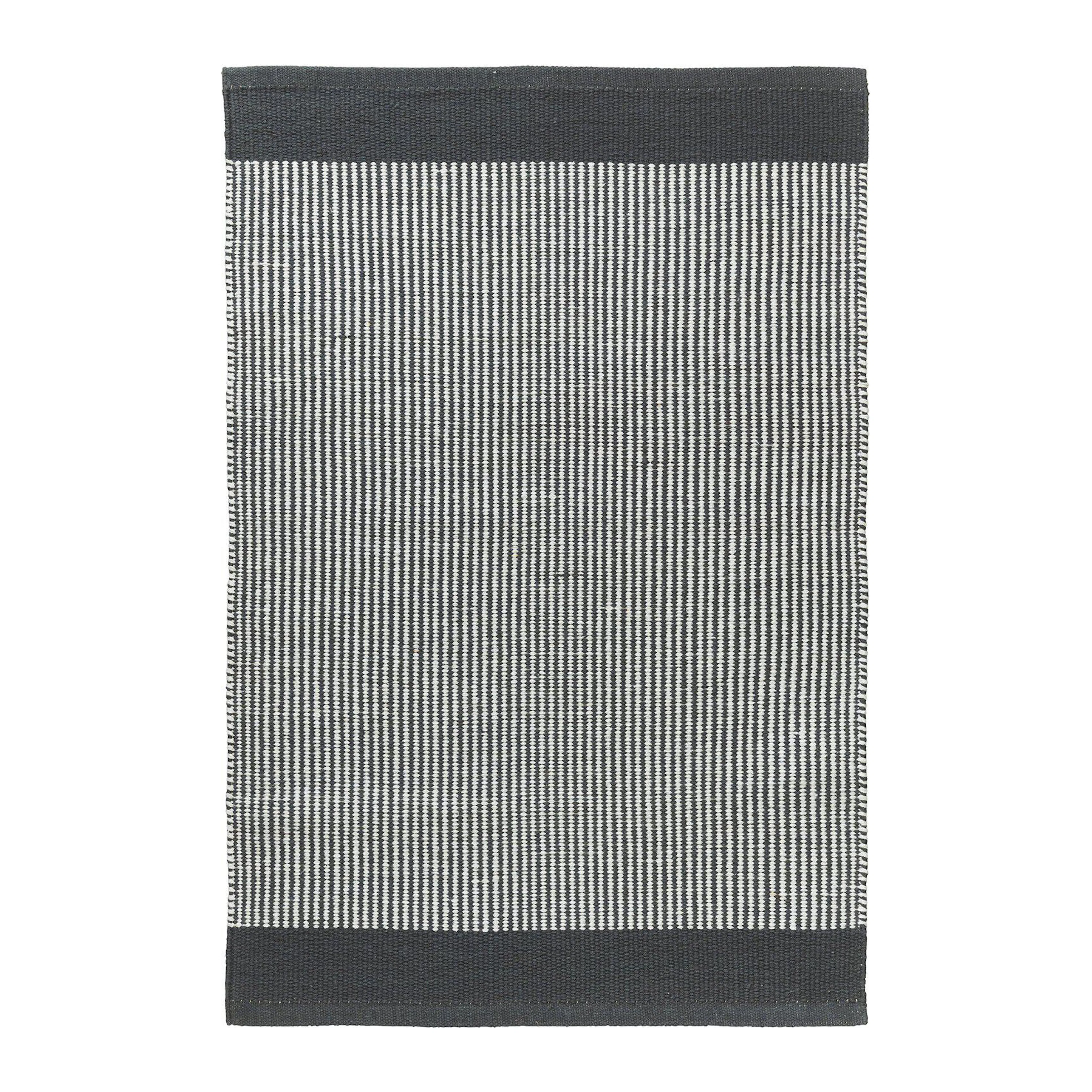 Grå