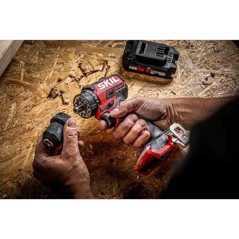 Borrmaskin SKIL 3066HC Compact Batteridriven Kolborstfri med Tillbehörssats