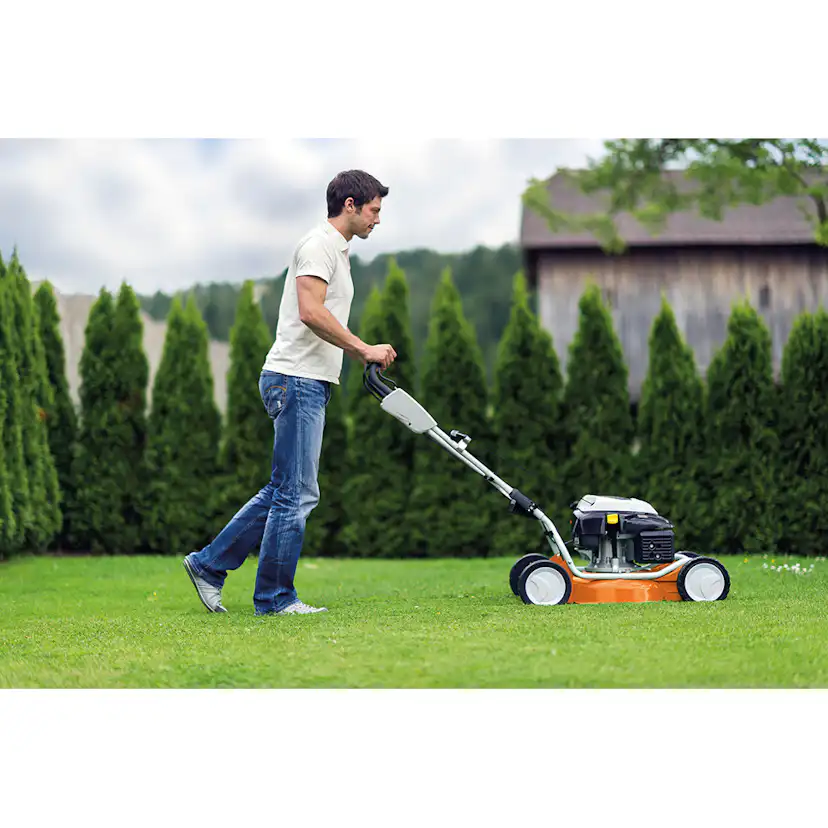 Gräsklippare STIHL RM 2.0 RT
