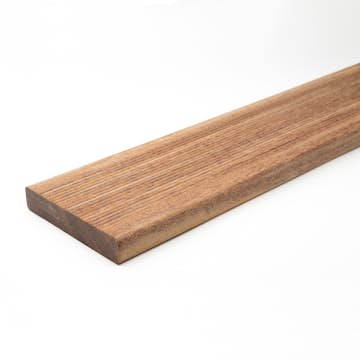Trallgolv IBI Wood Cumaru Slät/Rillad 25x140 mm