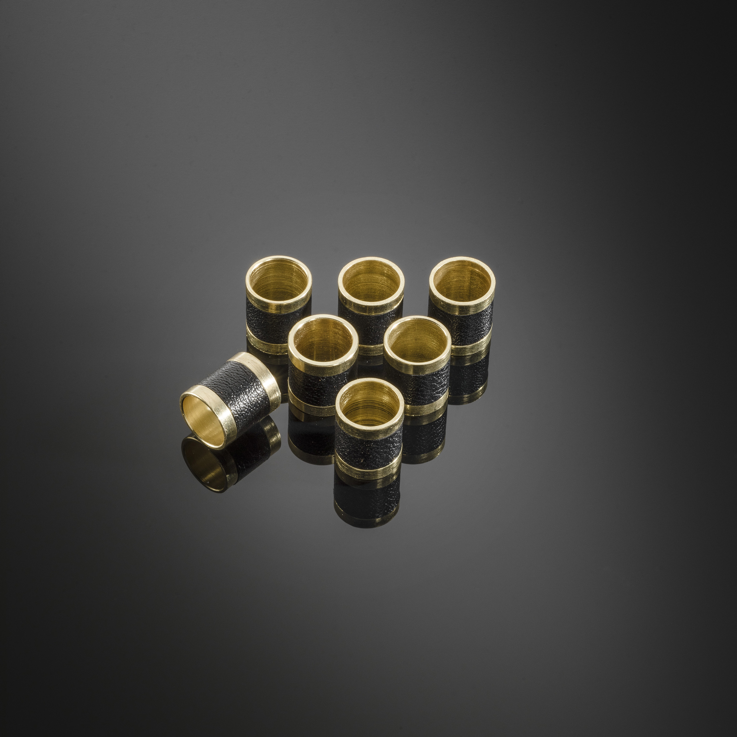 Dekorationshylsor Gnosjö Konstsmide Läder 7 st Svart/Mässing