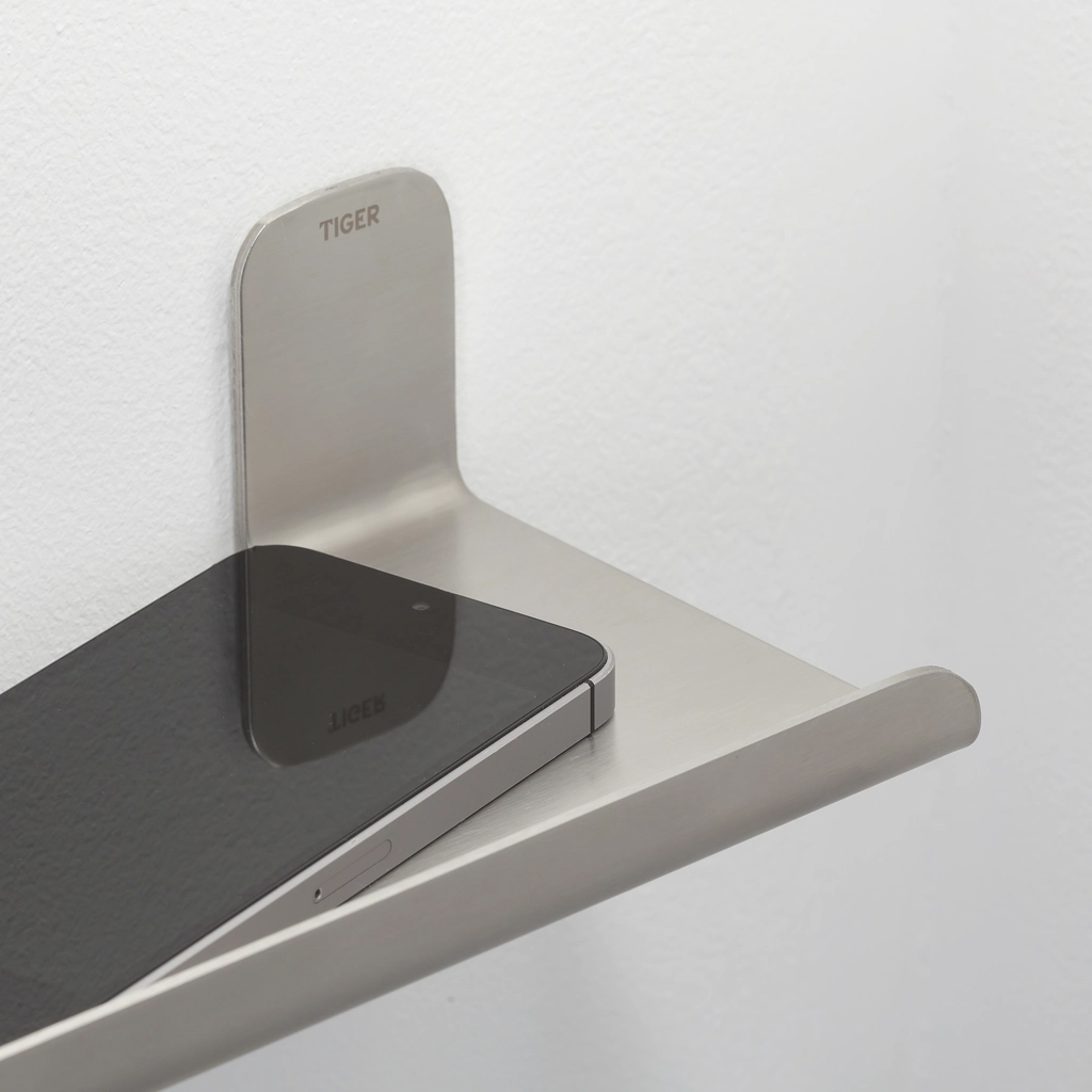 Badrumshylla Tiger Colar