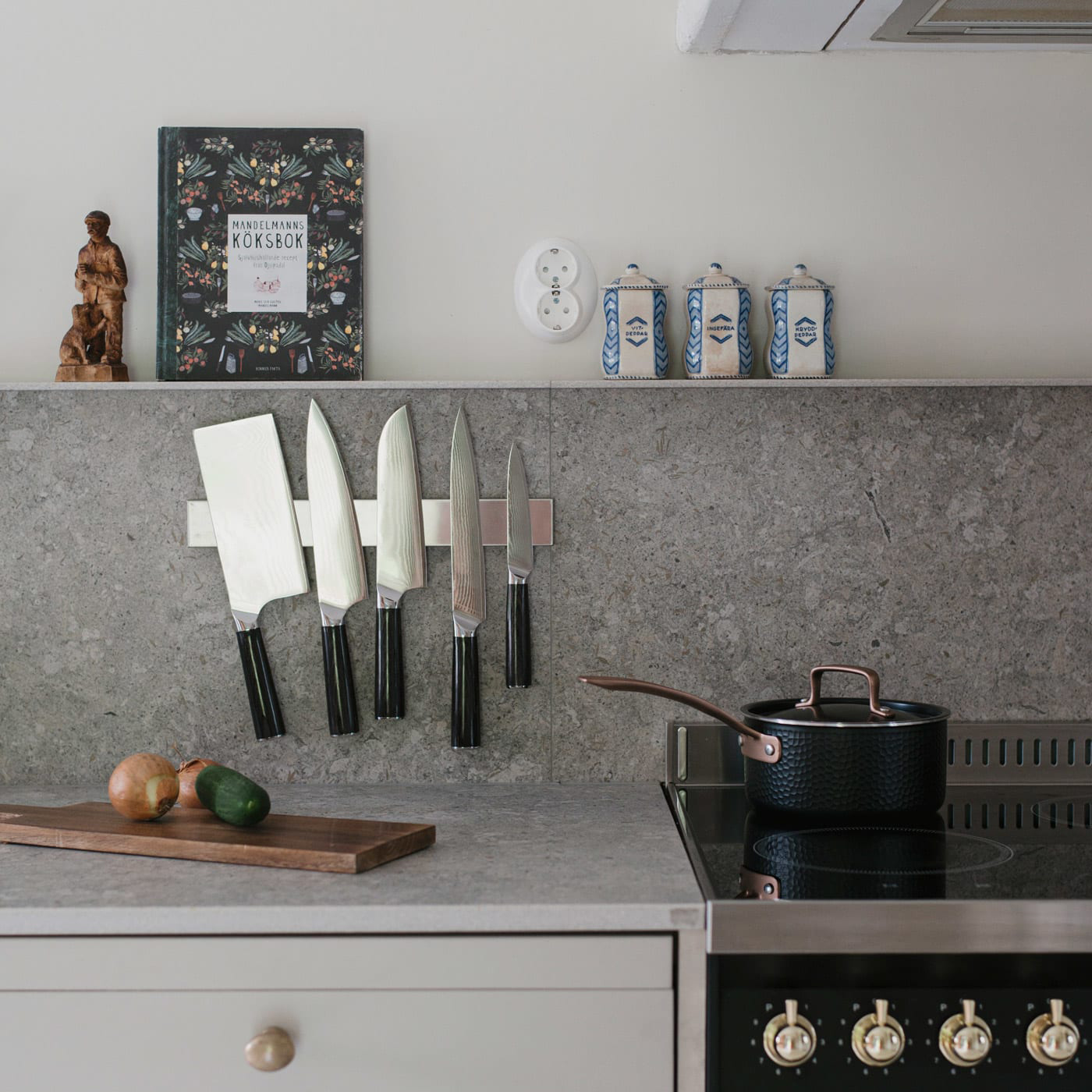 Kastrull Pepper med Lock 18 cm Svart