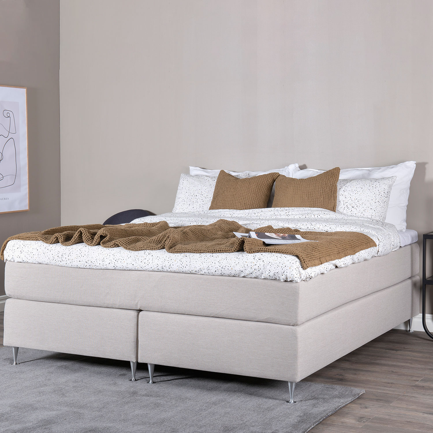 Kontinentalsäng Venture Home Furudal i Tyg Beige, Fast, 180 cm