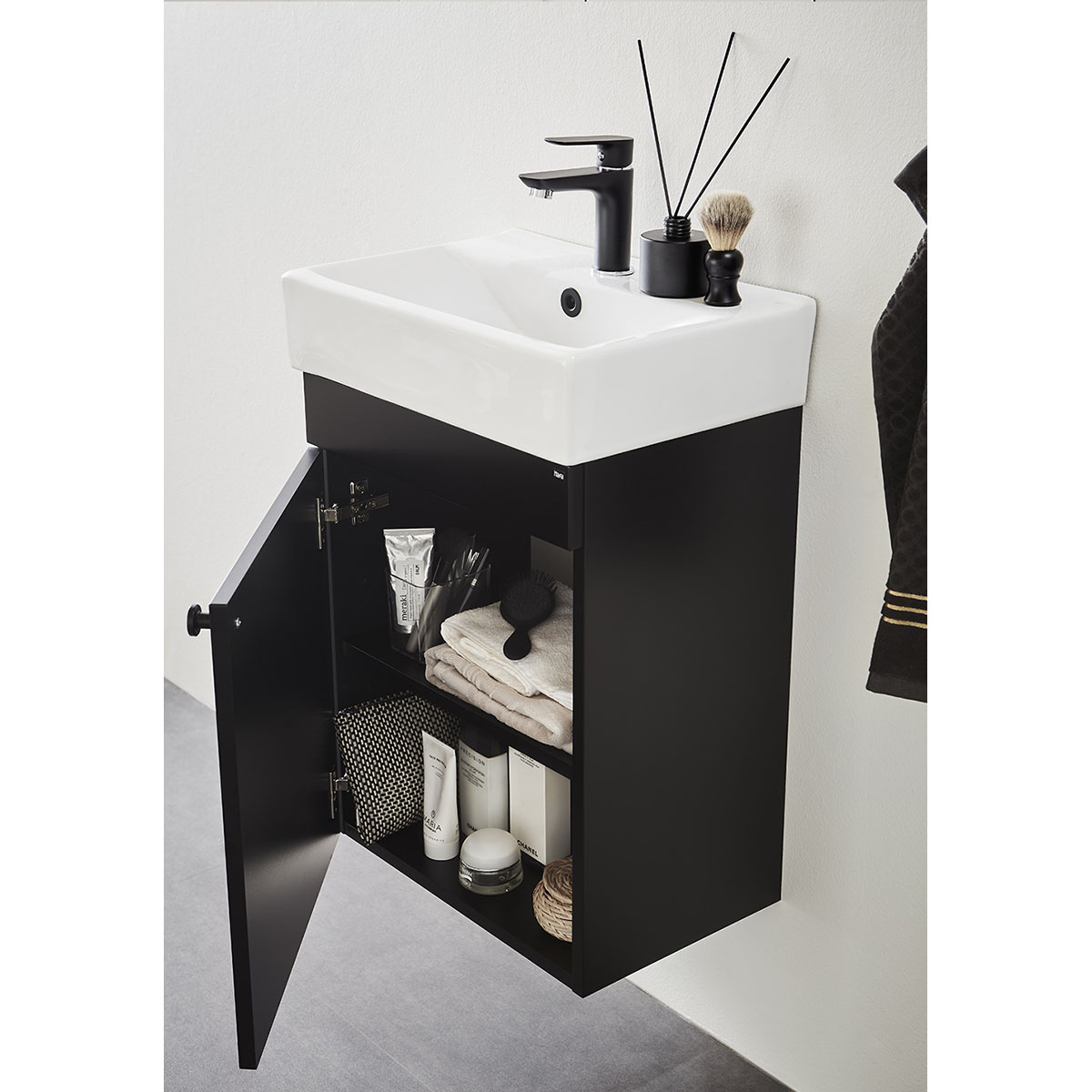 Möbelpaket Hafa Go med Spegelskåp 450