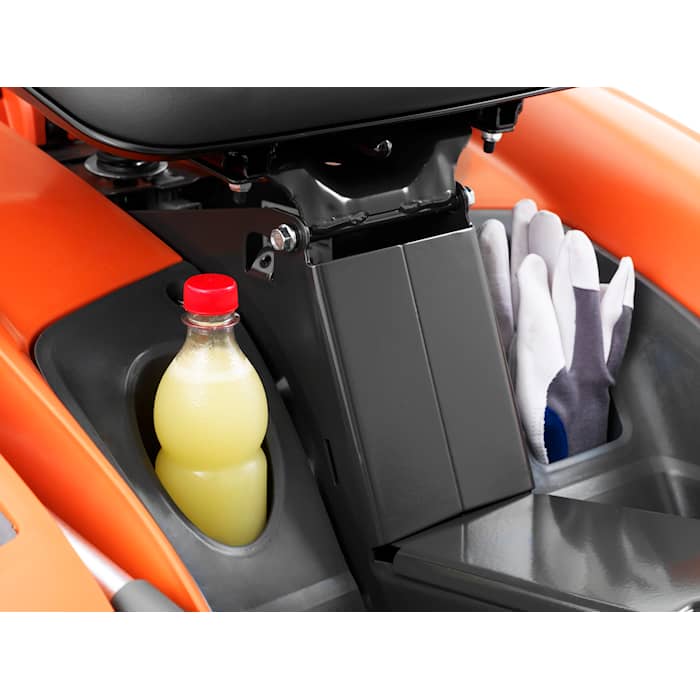 Åkgräsklippare Husqvarna Rider 216T AWD Med Plogpaket