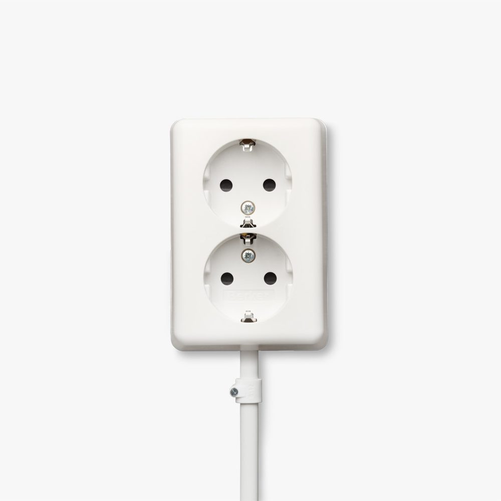 Vägguttag Hager Utanpåliggande Jordade Vit RAL 9010