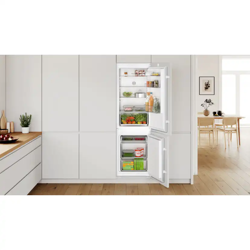 Kombinerad Kyl/Frys Bosch - 2 st KIV86NSE0