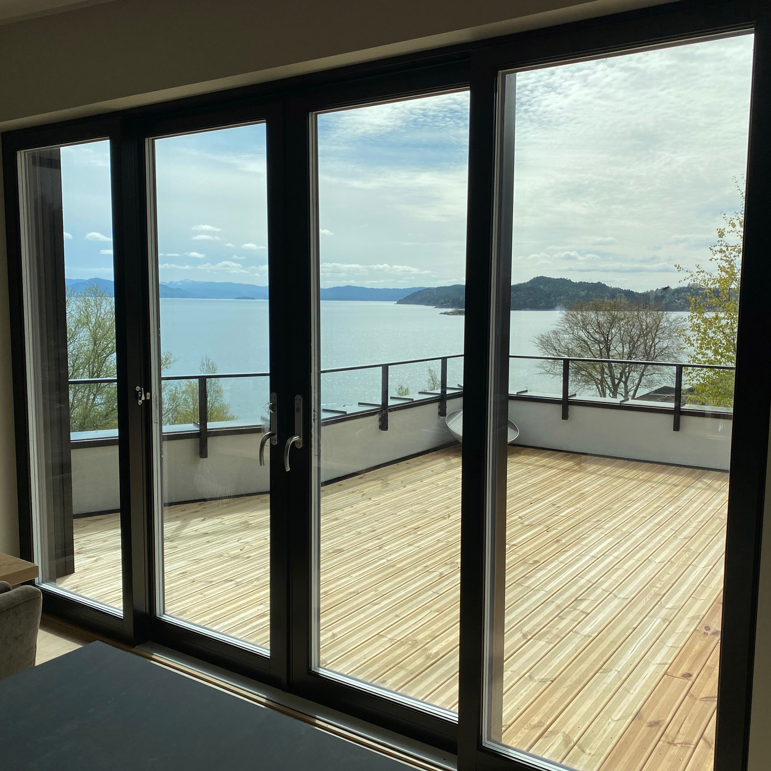 Parskjutdörr NorDan Svanenmärkt NTech Aluminium 4-Delad