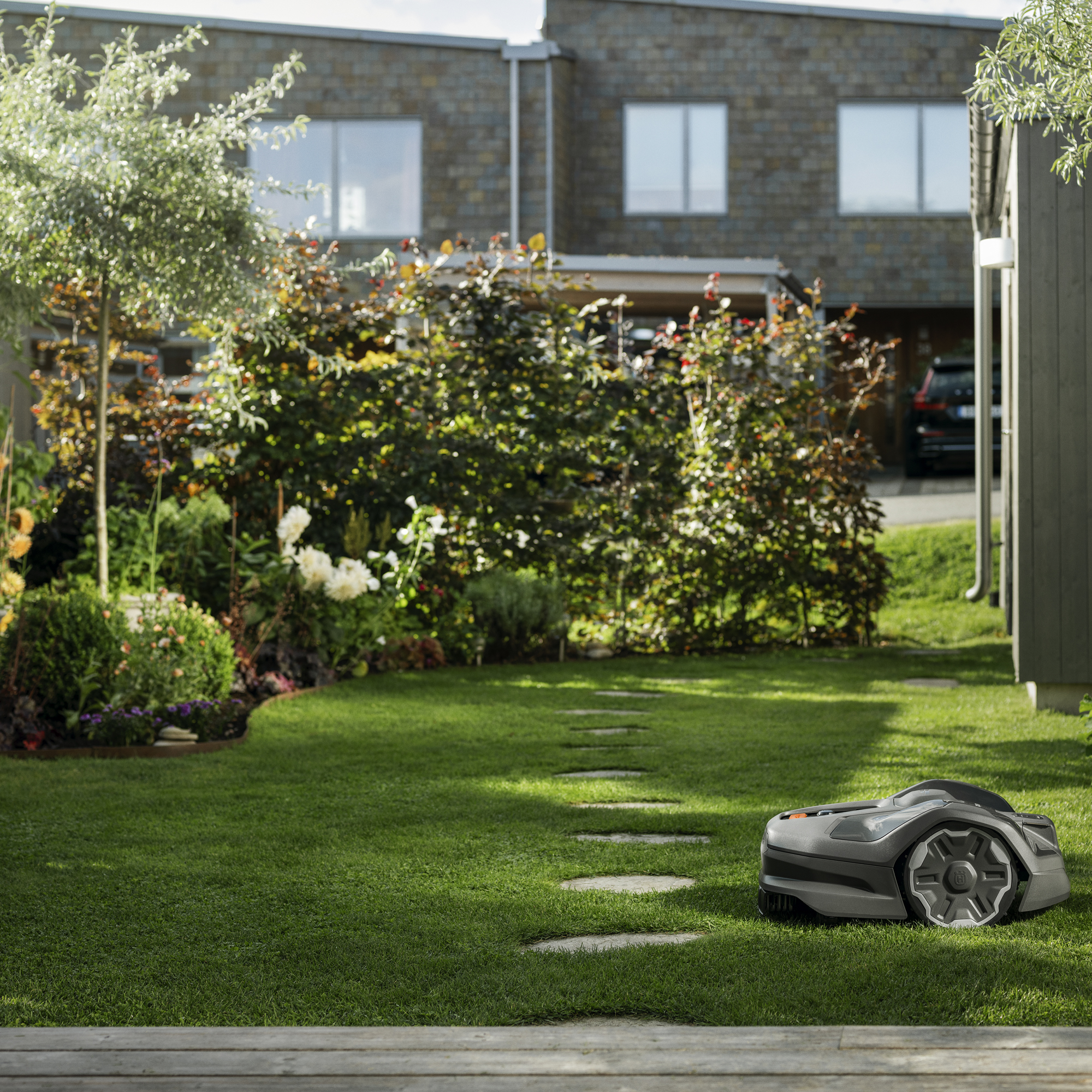 Robotgräsklippare Husqvarna Automower® 305E NERA