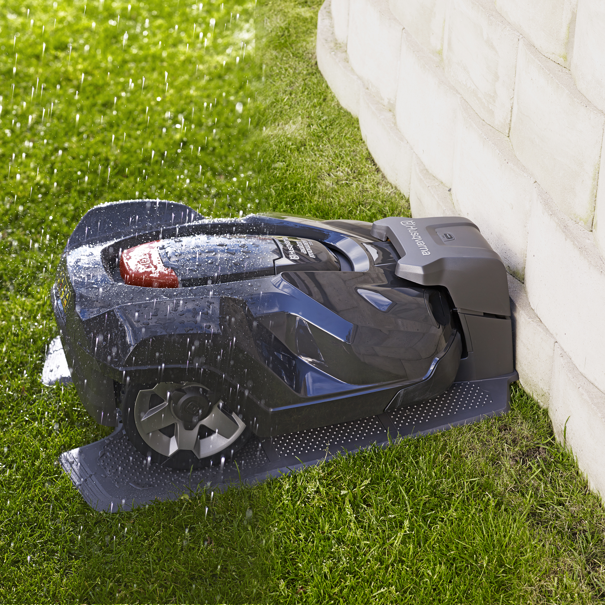 Robotgräsklippare Husqvarna Automower® 305E NERA