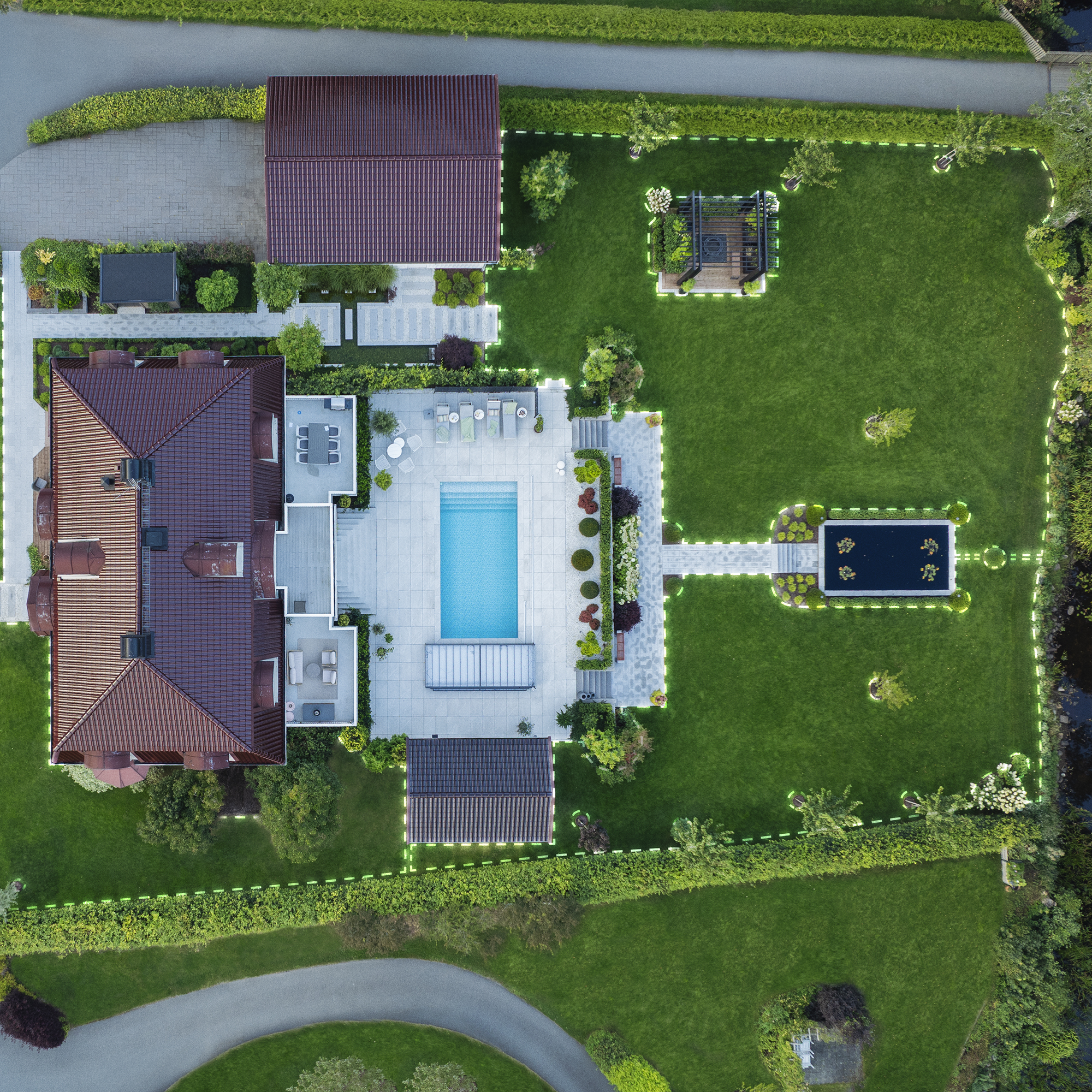 Robotgräsklippare Husqvarna Automower® 305E NERA