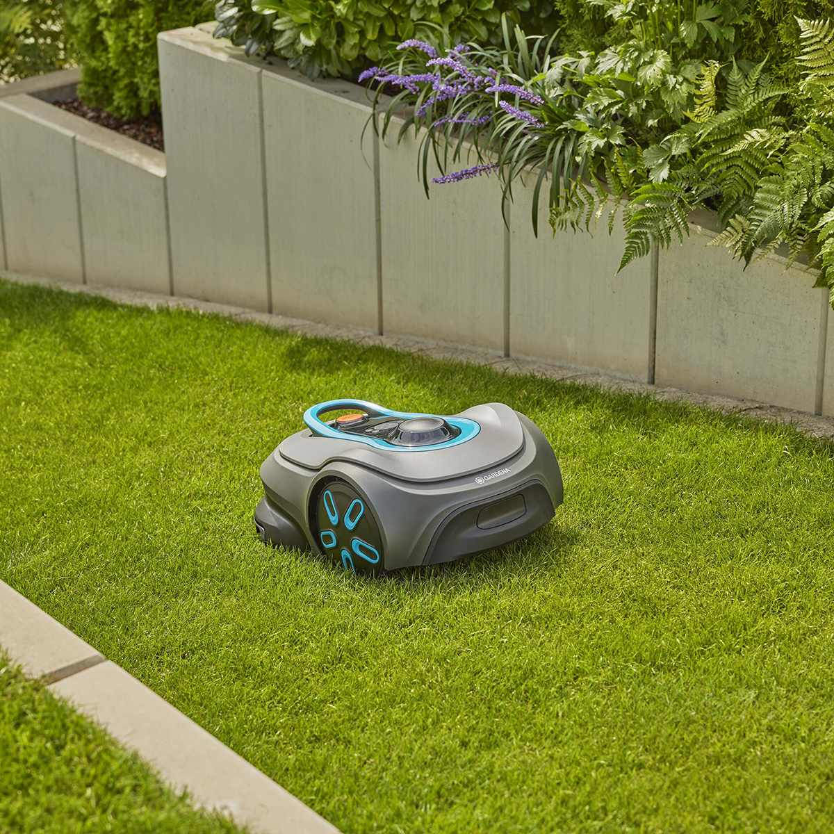 Robotgräsklippare Gardena Smart Sileno Free 700 Utan Slinga Paket Med Robothus & Antikollisionsradar