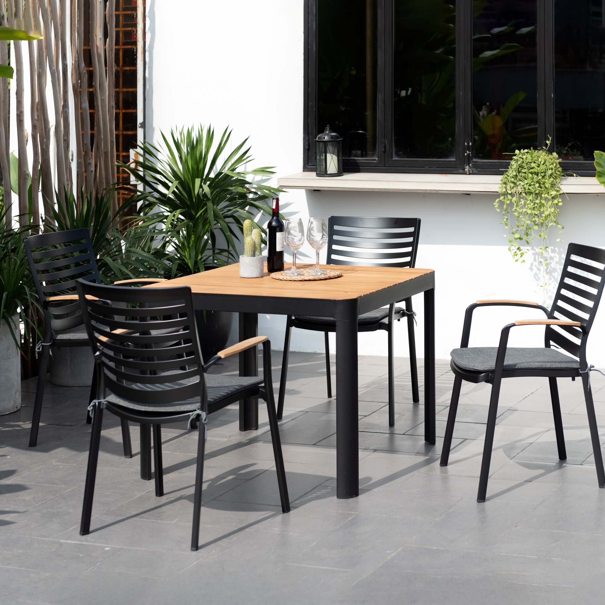 Matgrupp Utomhus LifestyleGarden Portals 95 cm 4 Carver-stolar