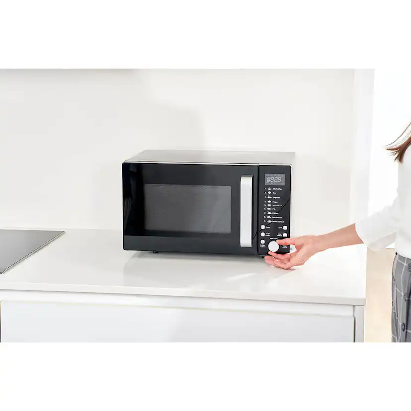 Mikrovågsugn BlLACK+DECKER Digital 23L 900W Svart Micro med Grillfunktion