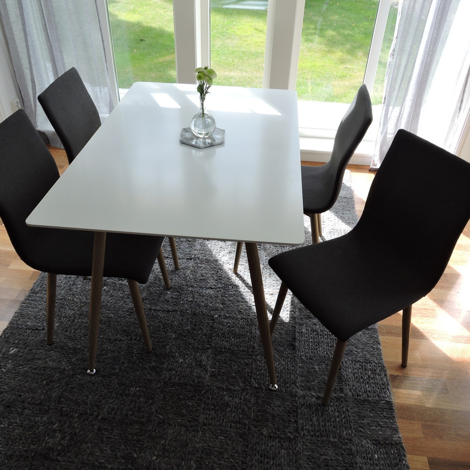 Matbord Venture Home Polar 120 cm