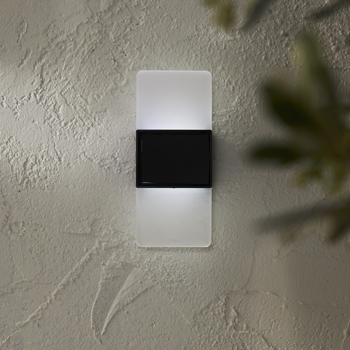 Solcell Vägglykta Star Trading Wally Frost LED