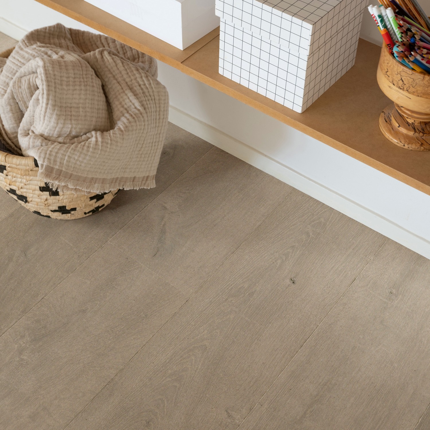Laminatgolv Pergo Lillehammer Mature Taupe Oak