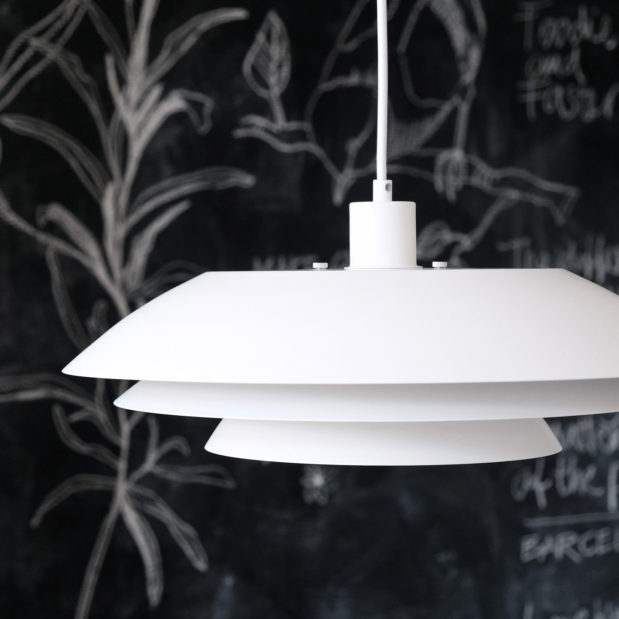 Taklampa Dyberg Larsen Pendel DL45