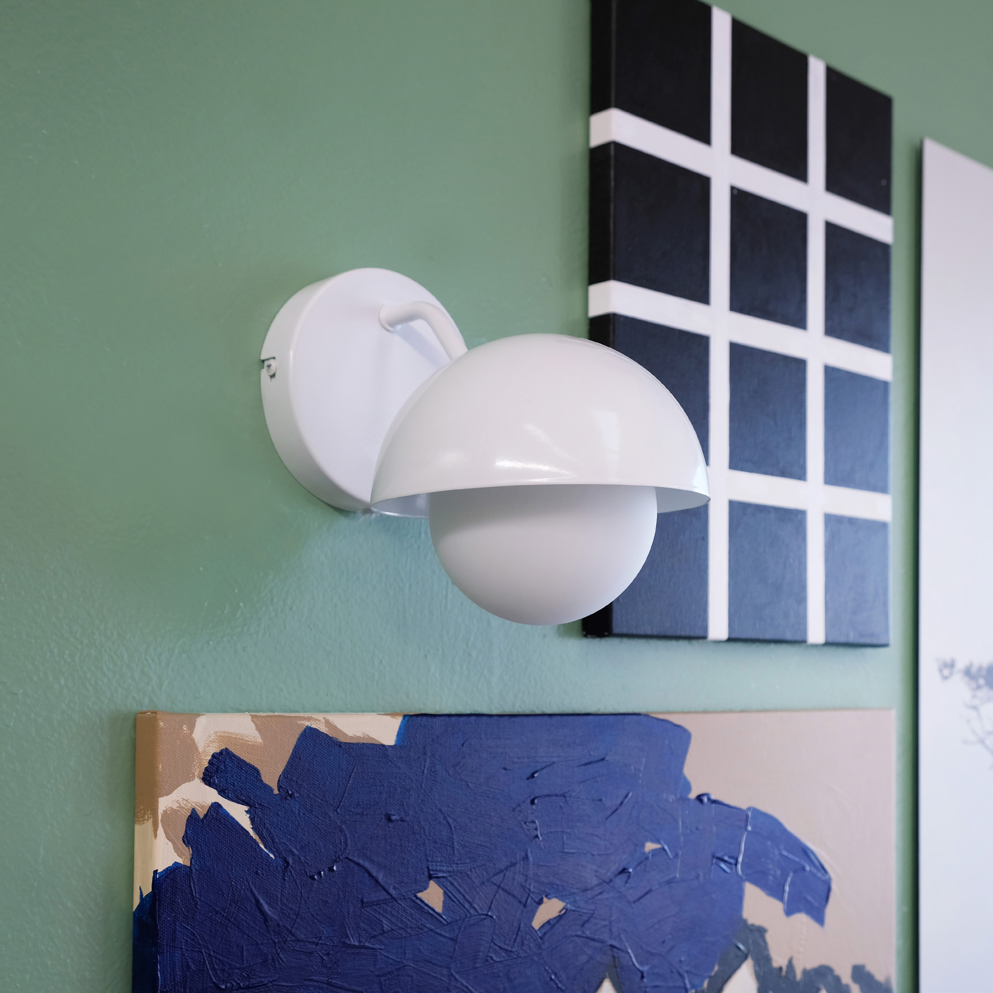 Vägglampa Dyberg Larsen Rose