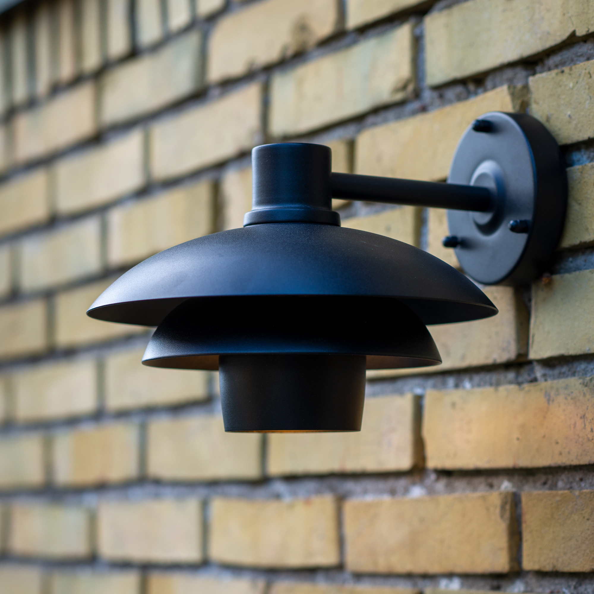 Fasadbelysning Dyberg Larsen Morph D24