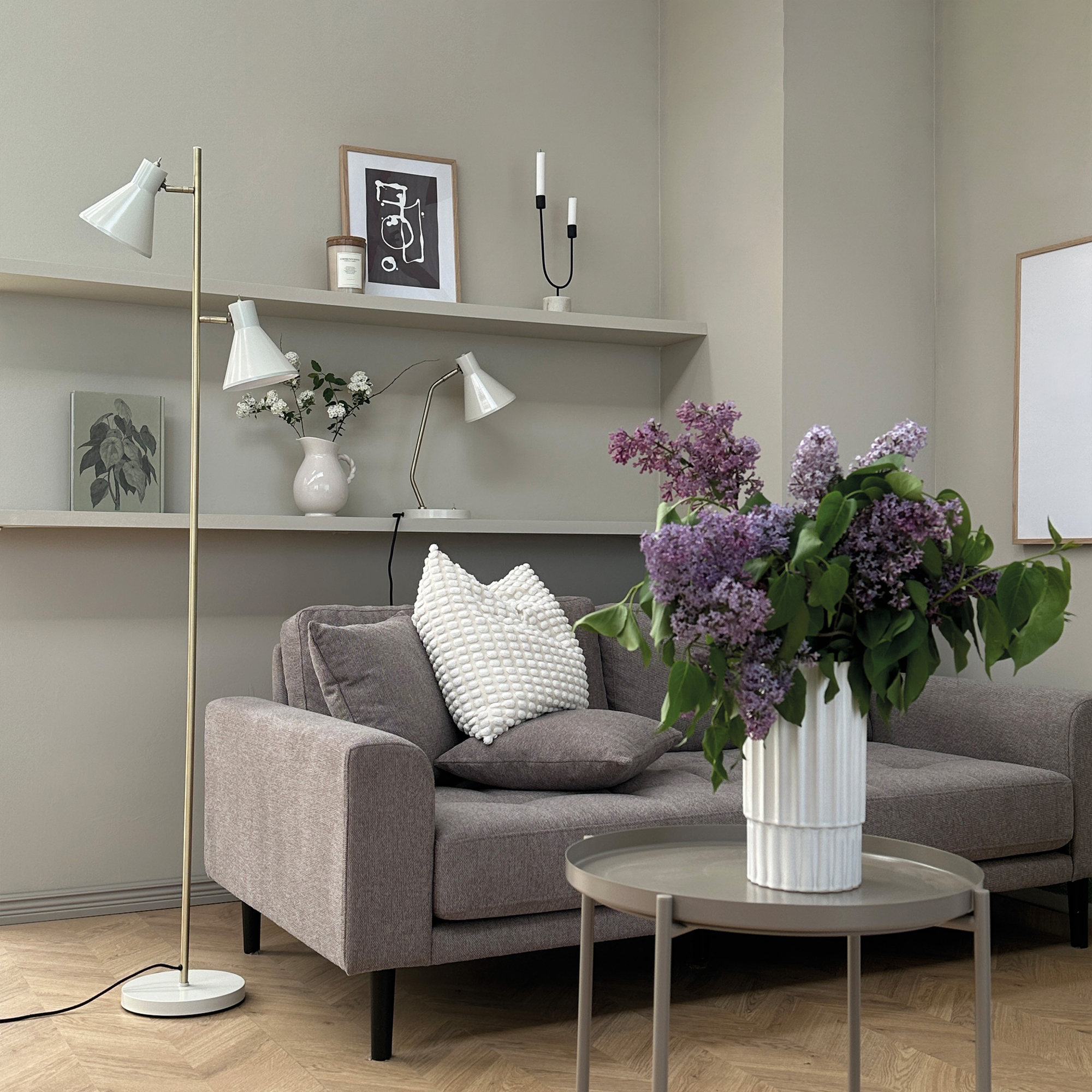 Golvlampa Dyberg Larsen Sleep