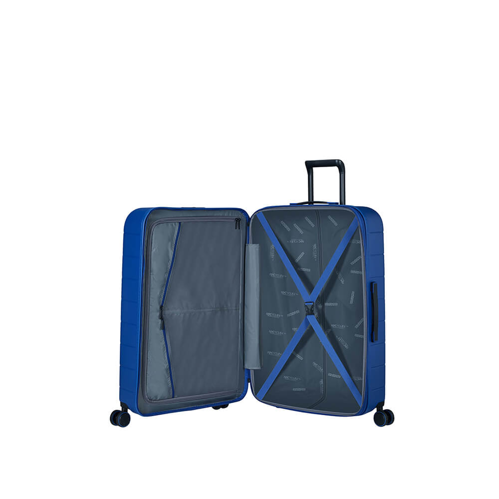 Kabinväska American Tourister Nova Stream Spinner 77/28 Expand