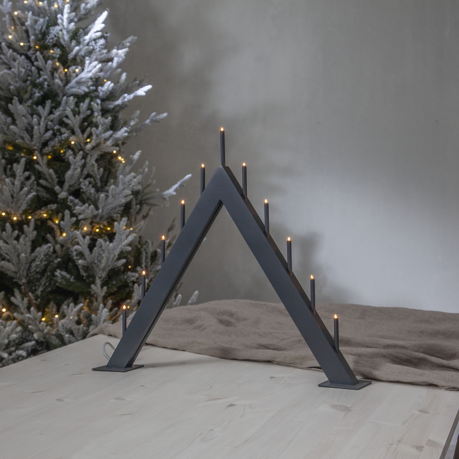 Adventsljusstake Star Trading Buzz Candlestick 11L