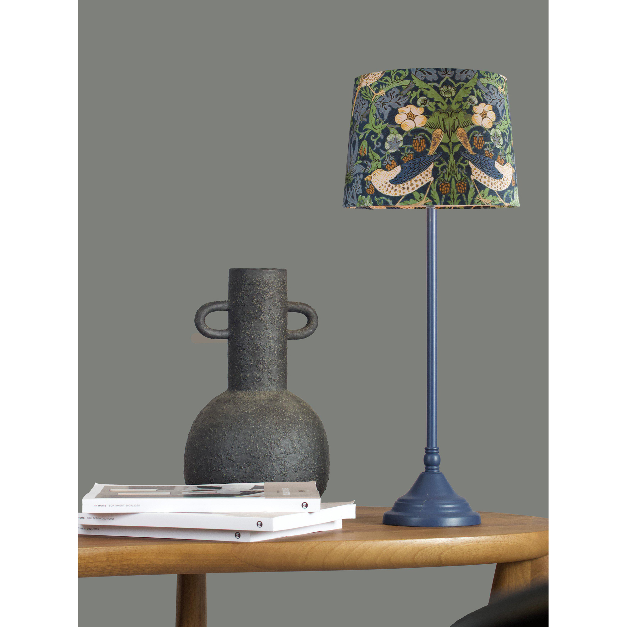 Bordsslampa PR Home Tove Lampfot i Metall med Vilja Lampskärm i William Morris Mönster