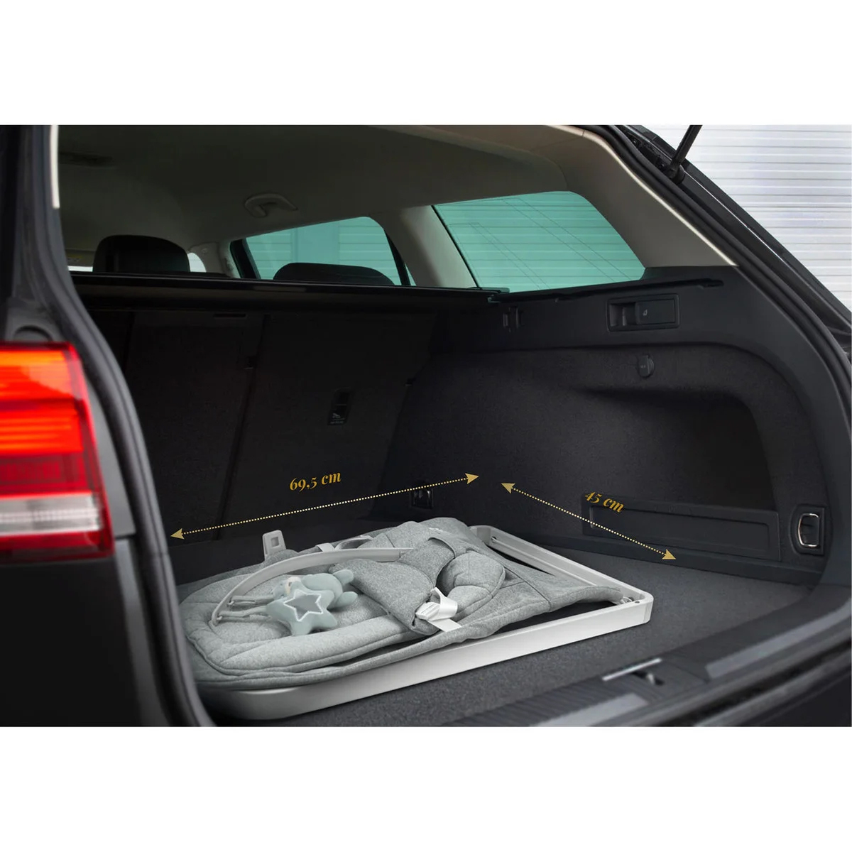 Babysitter NENO Chiaro Minimalistisk Perfekt För Både Lek & Avkoppling