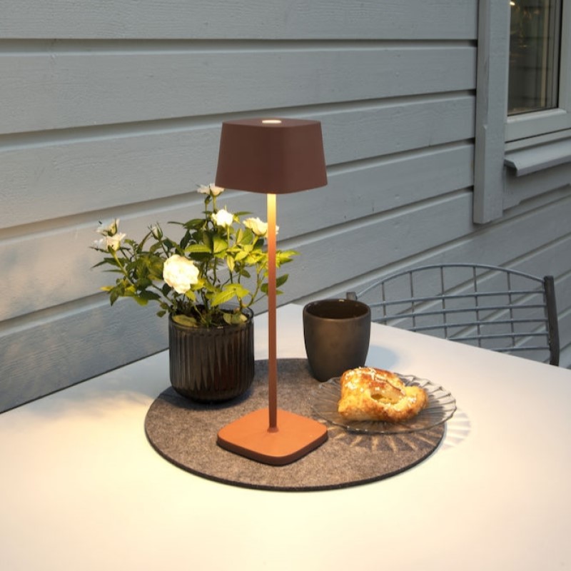 Bordslampa Gnosjö Konstsmide Capri USB