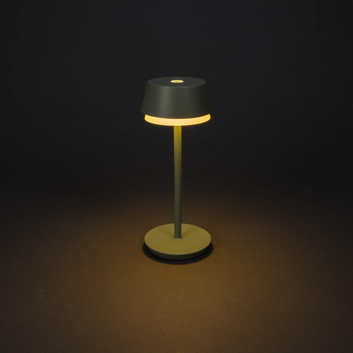 Bordslampa Gnosjö Konstsmide Lyon USB