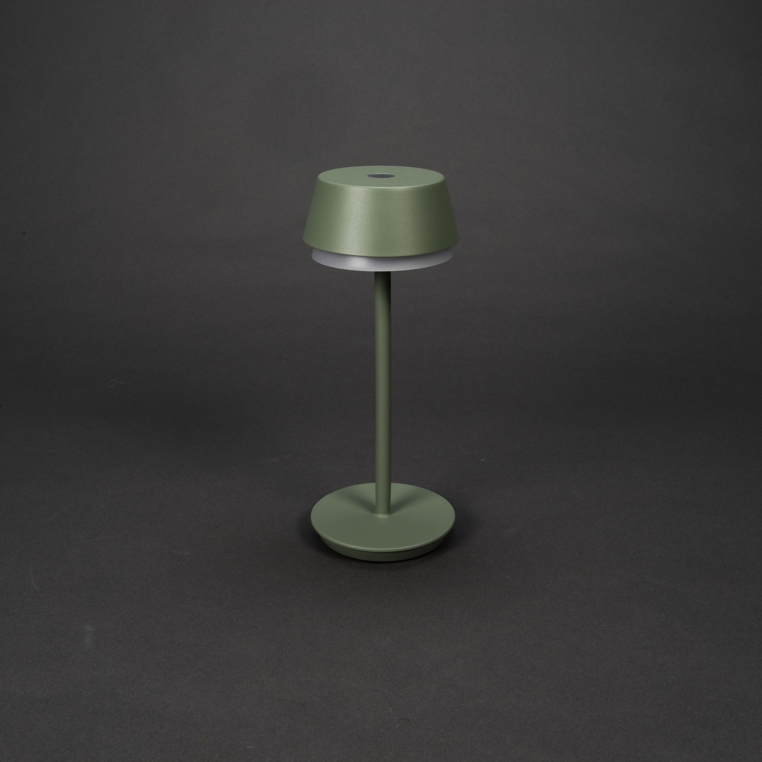 Bordslampa Gnosjö Konstsmide Lyon USB