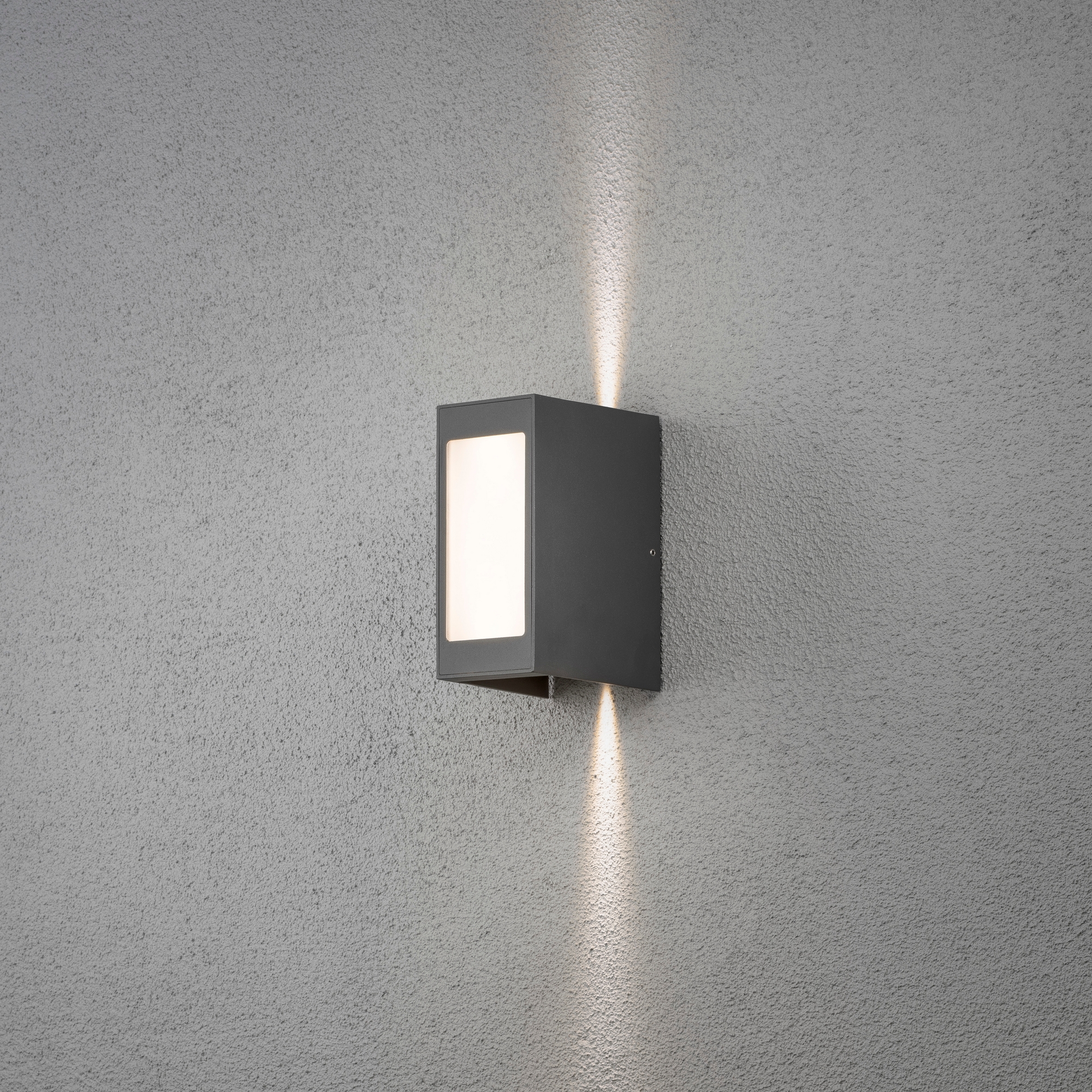 Vägglykta Gnosjö Konstsmide Cremona Upp/Ned/Fram 3X3W High Power LED