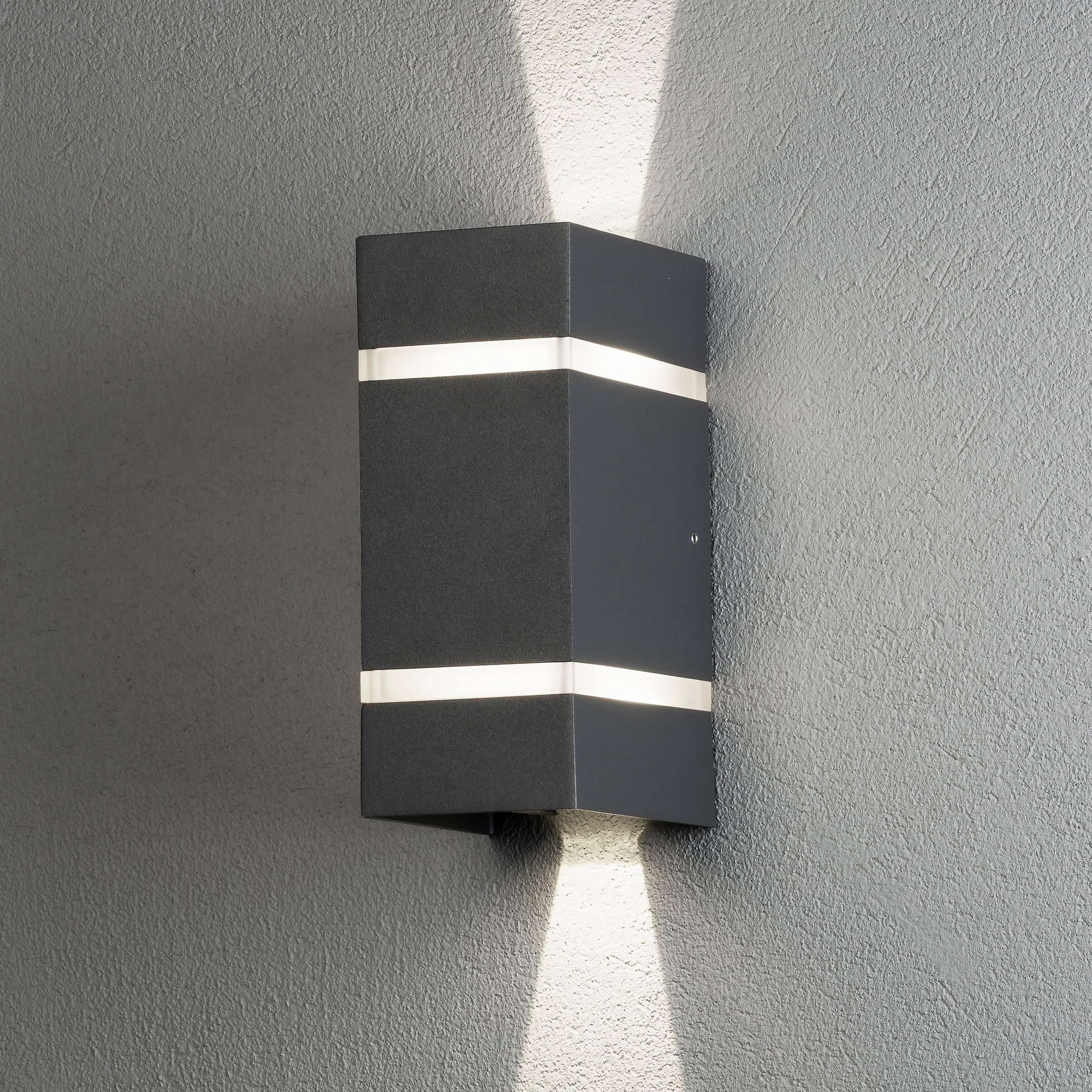 Vägglykta Gnosjö Konstsmide Cremona Upp/Ned 2x3W High Power LED