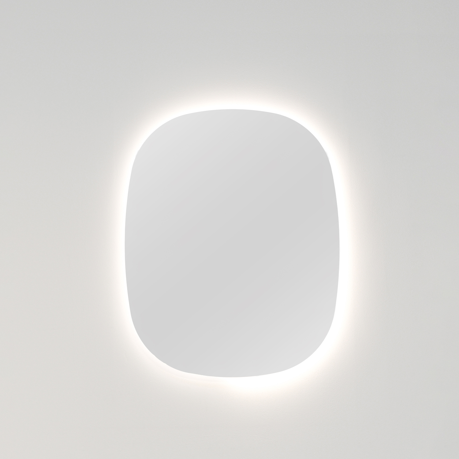 Badrumsspegel Macro Design Vega Oval Ambilight med Bakgrundsbelysning