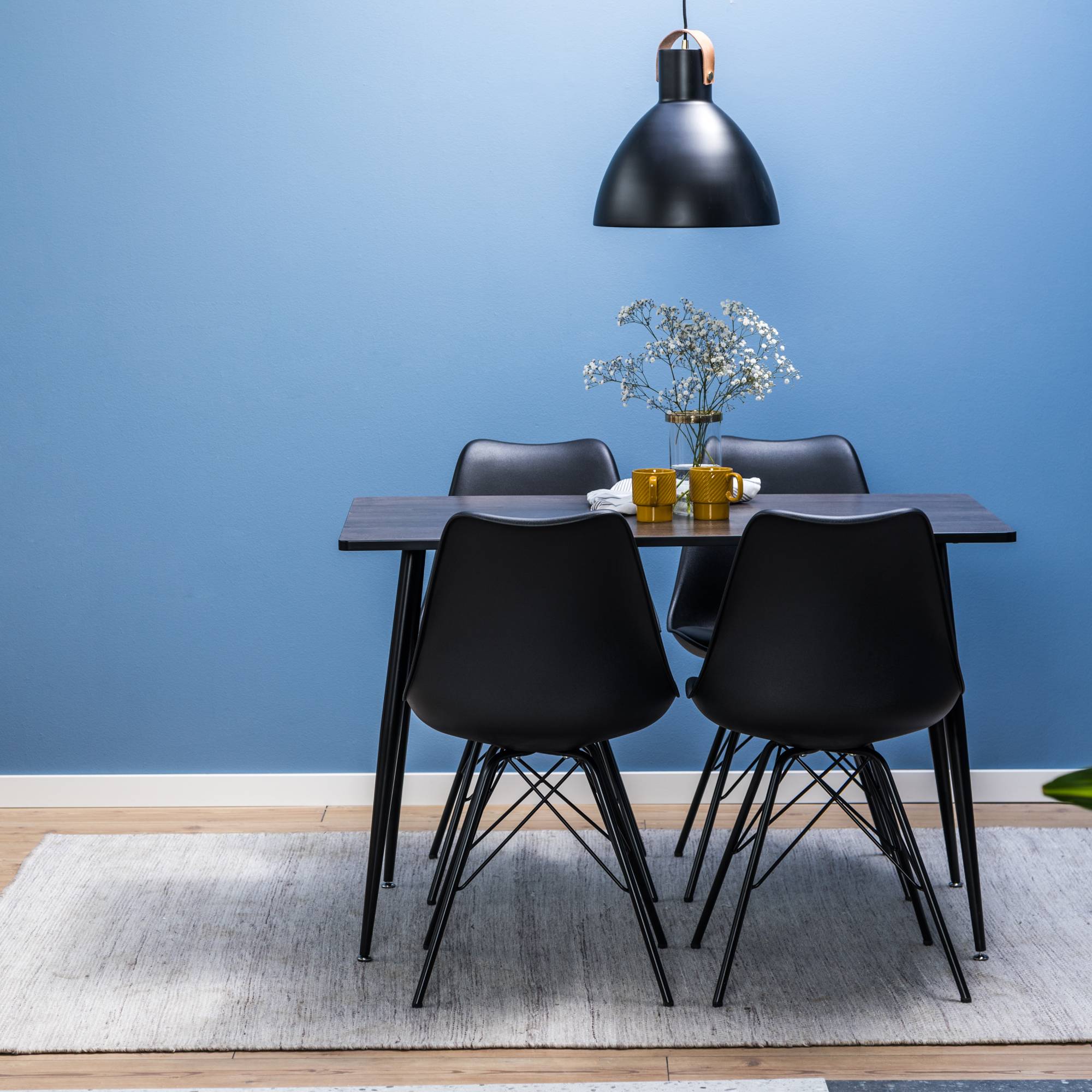 Matgrupp Basic Home Marcelen Rektangulärt Matbord 120 cm med 4 Shell Matstol