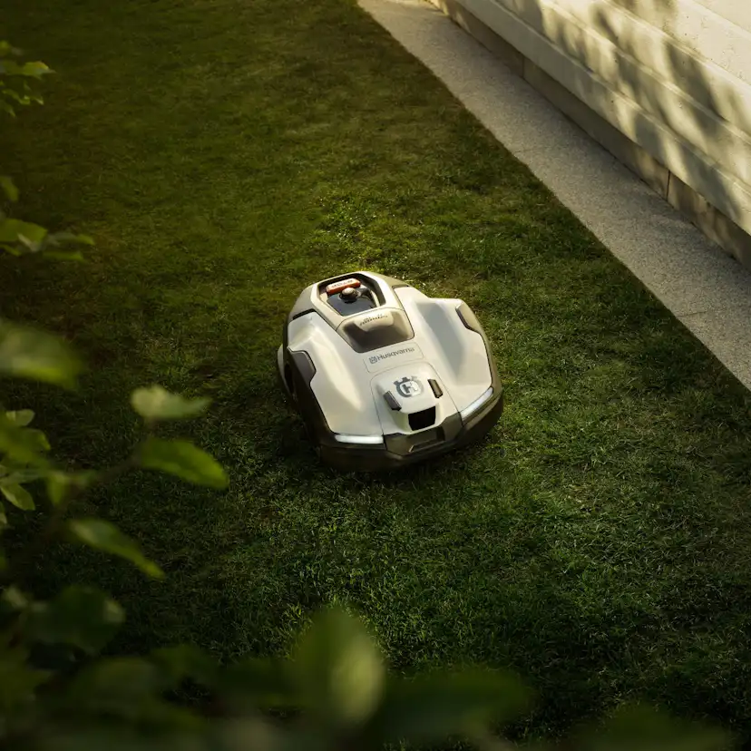 Robotgräsklippare Husqvarna Automower® 410VE Nera Med Robothus