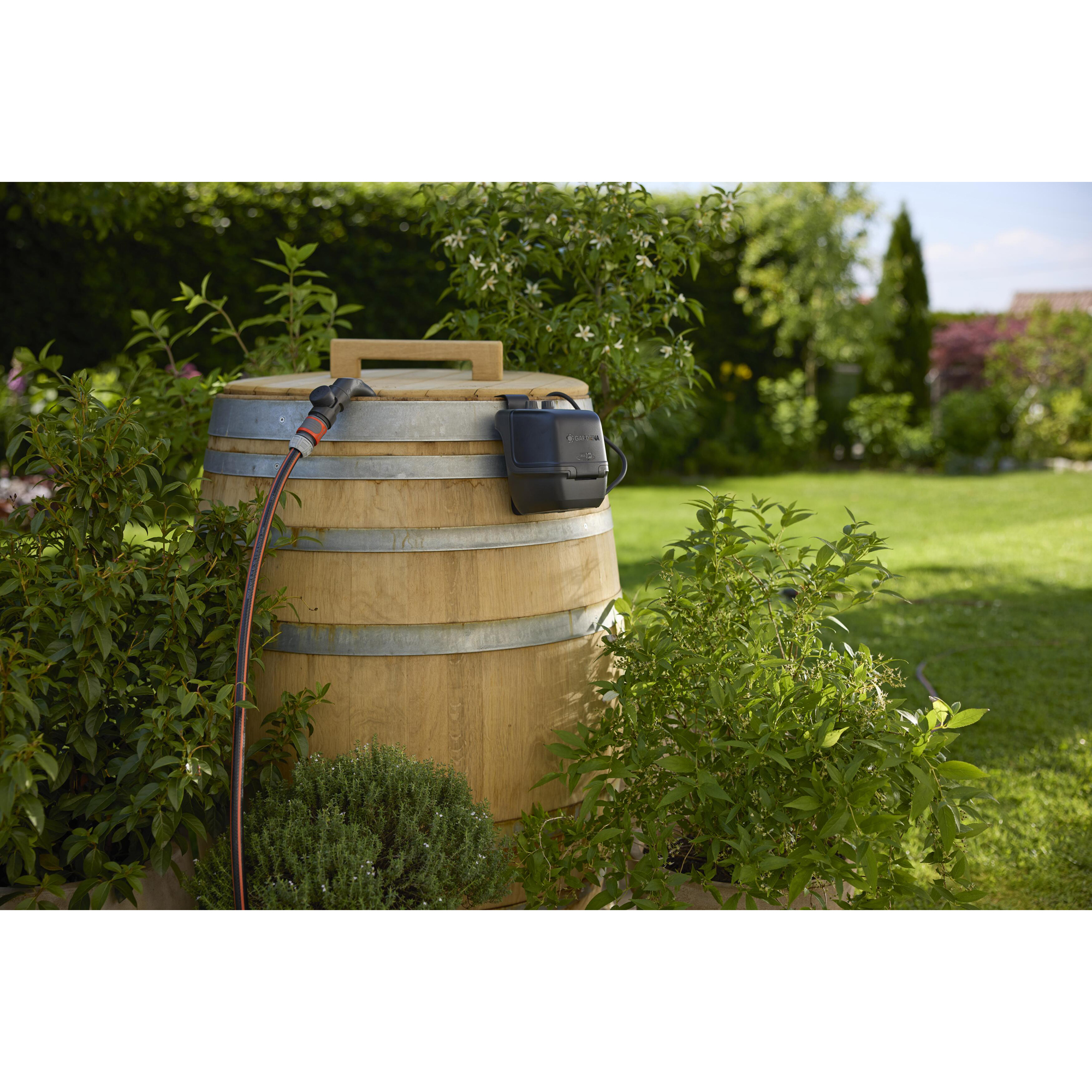 Pump Gardena 2400 Comfort För Regnvattentunna 18V P4A Automatisk